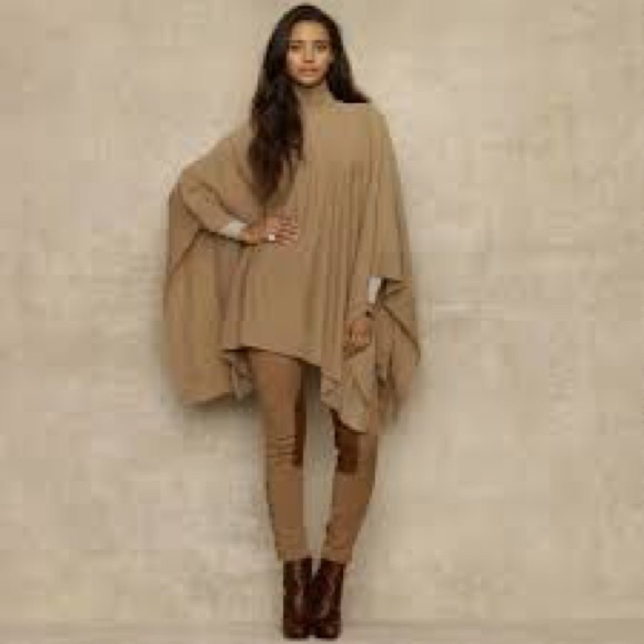 Soft Poncho Sweater with Lace Detail- NWOT-Pretty! - Picture 14 of 16